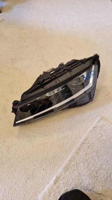 Skoda superb 3 lampa lewa lift reflektor