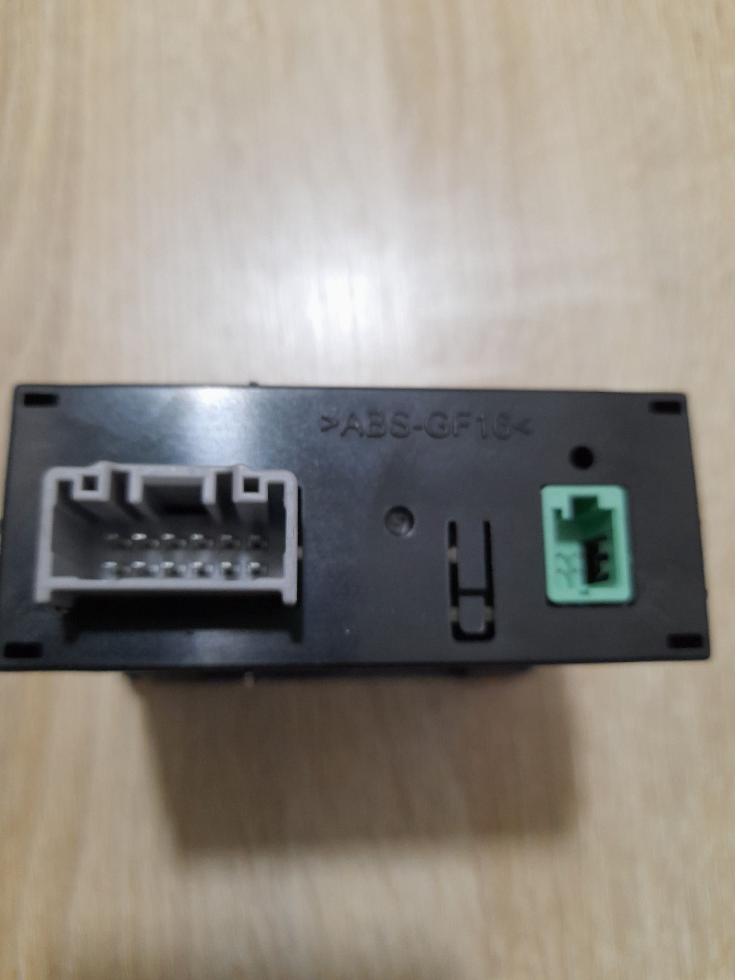 Продам USB/AUX/SD модуль на мазду.