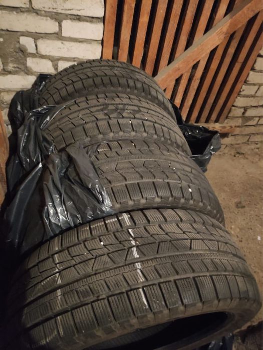 Opony zimowe FIREMAX 235/45R18