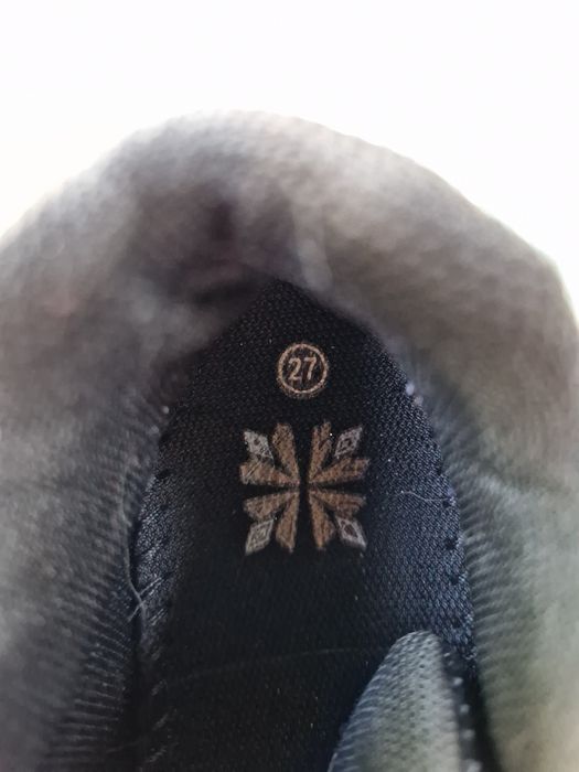 Buty świecące w rozmiarze 27