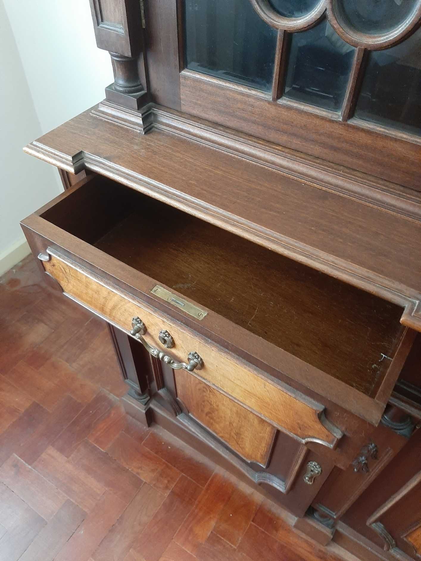 Móvel de Sala de Jantar Clássico Madeira Maciça