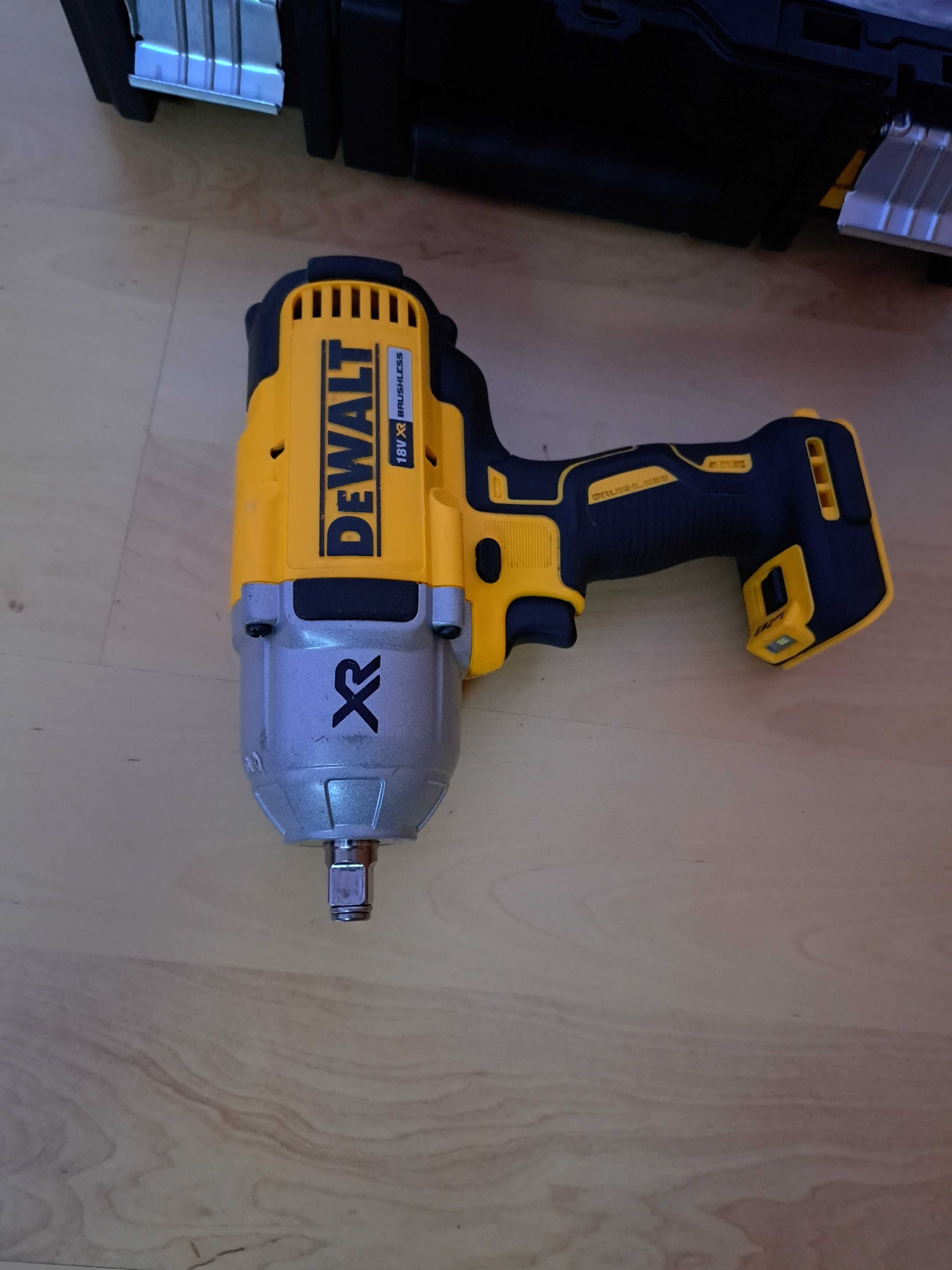 Klucz Udarowy DeWalt XR 1/2 cala 18V (Najmocniejszy)