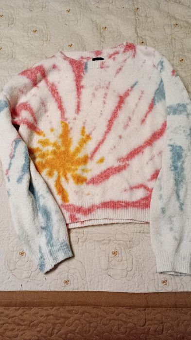 Kolorowy sweter damski rozmiar S firmy Sinsay