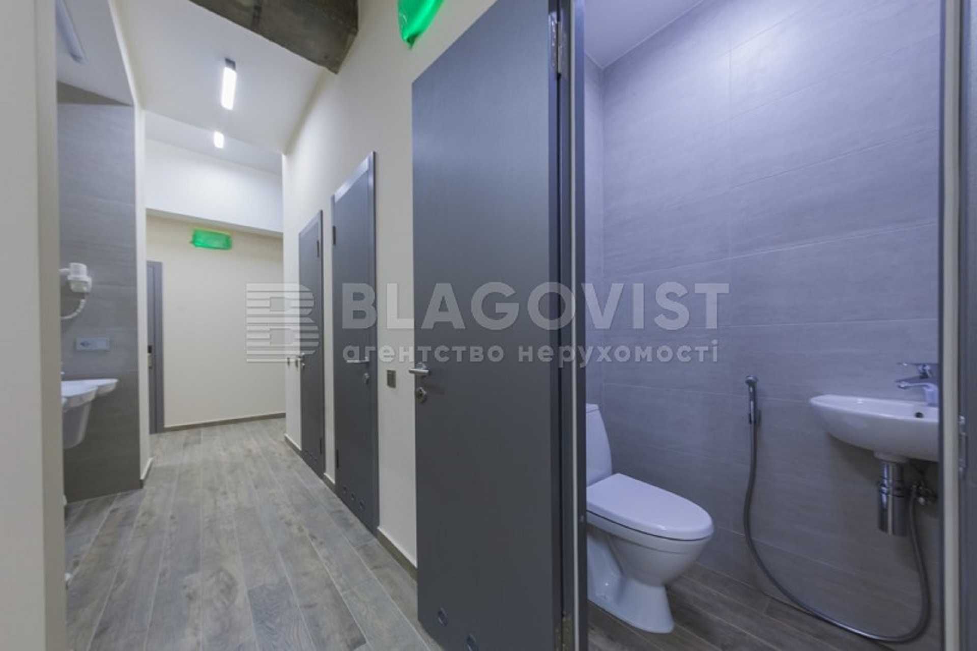 Щекавицька,30/39  нежитлове приміщення 225кв.м. Готель hostel  Поділ