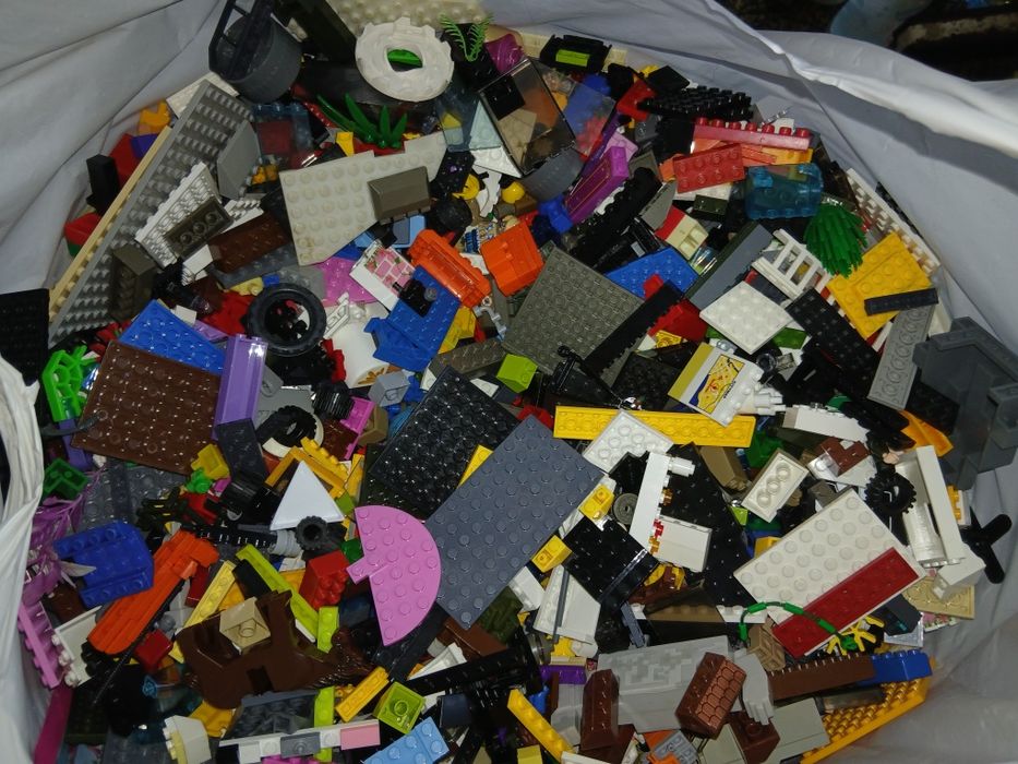 Продам конструктор Лего 7,5 кг