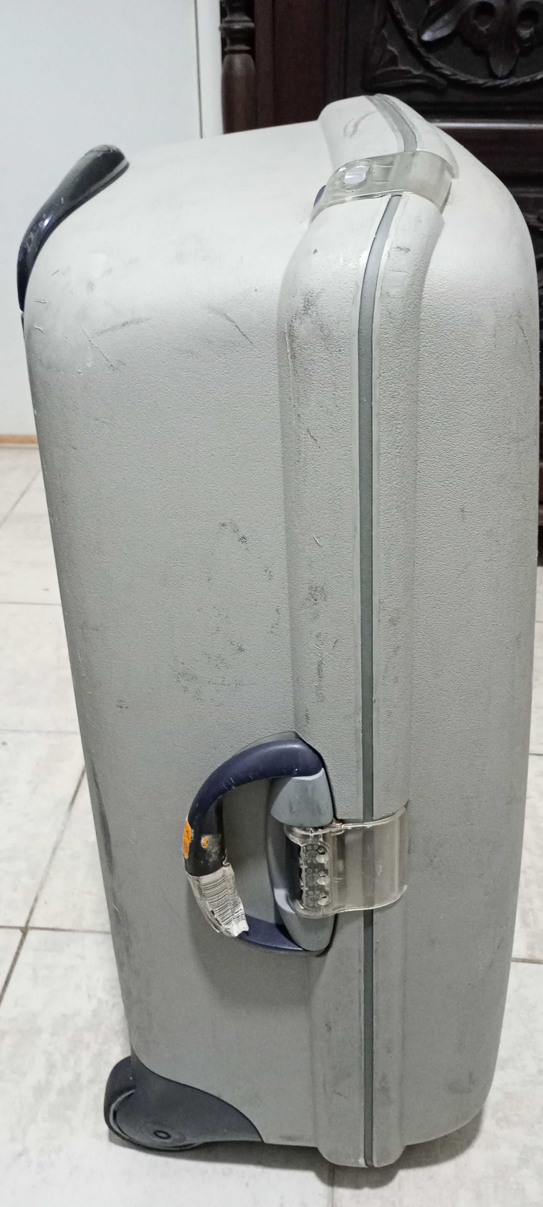 Malas Pierre Cardin e Samsonite grande, leve, com rotas, desconto