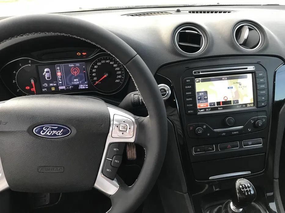 Ford Mondeo SW  (versão full extras)