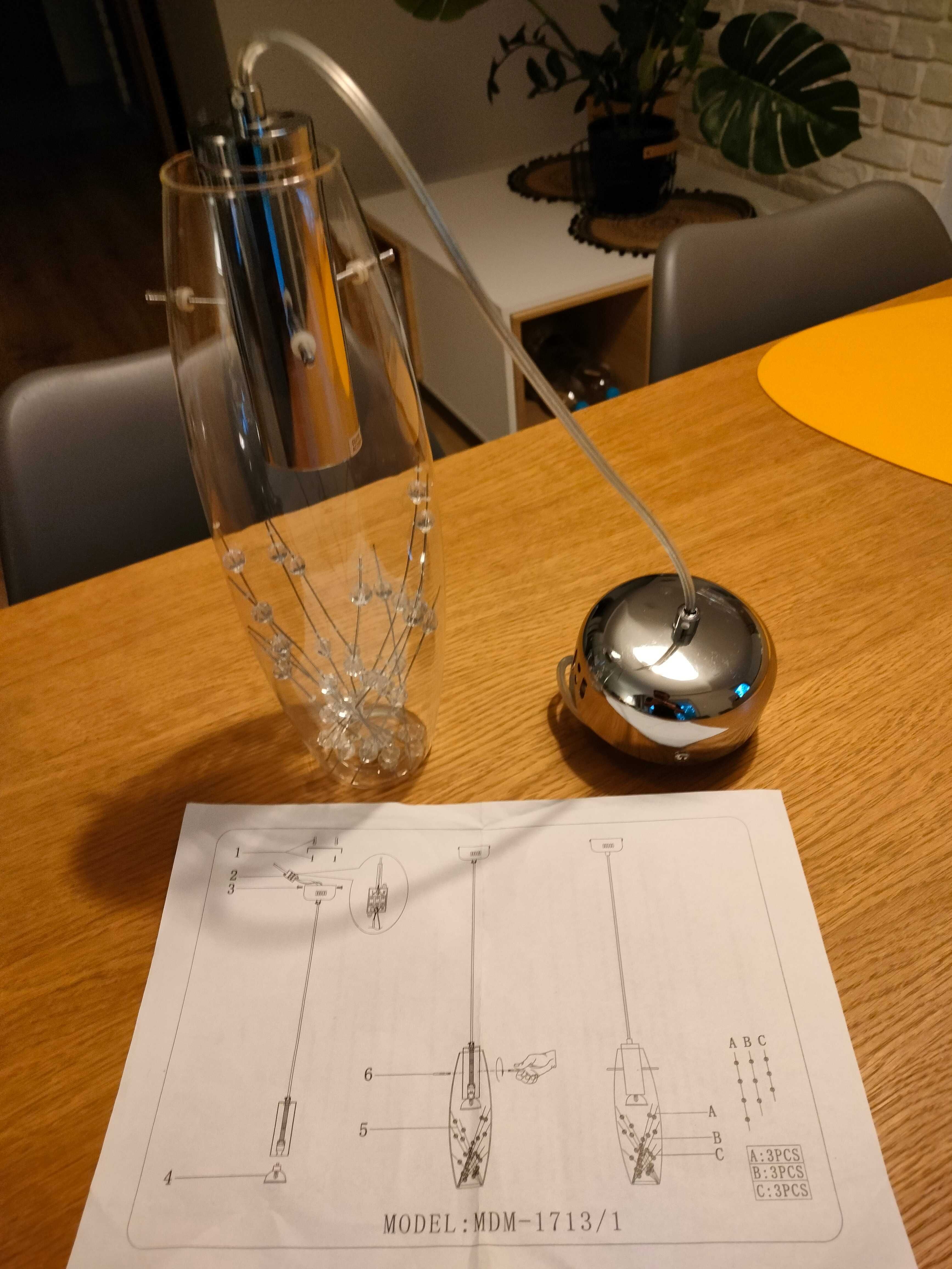 Lampa oświetleniowa wisząca
