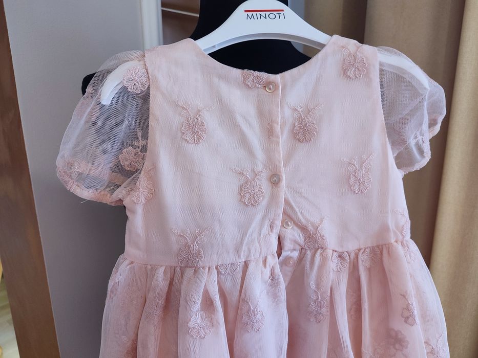 Piękna sukienka morelowa dla dziewczynki 98