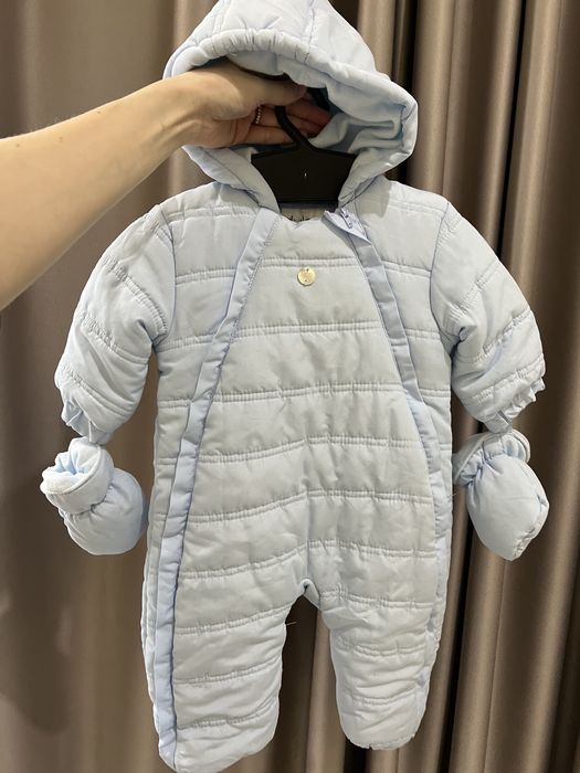 Зимний демисезонный комбинезон на 3-6 месяцев