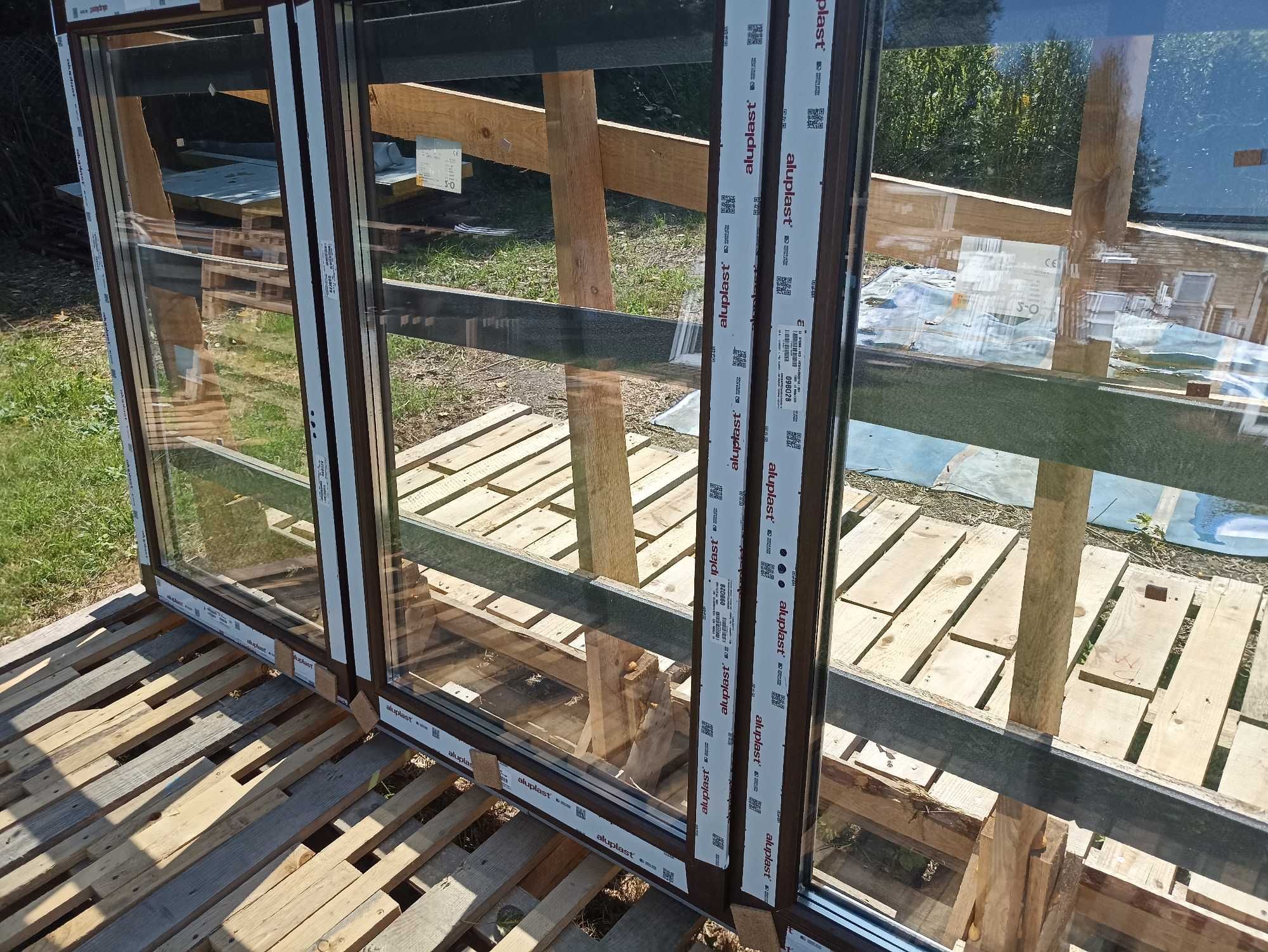 Okno pcv 270/143 brąz obustronny trzy szybowe