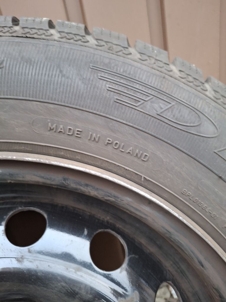 Opony zimowe z felgami citroen c3