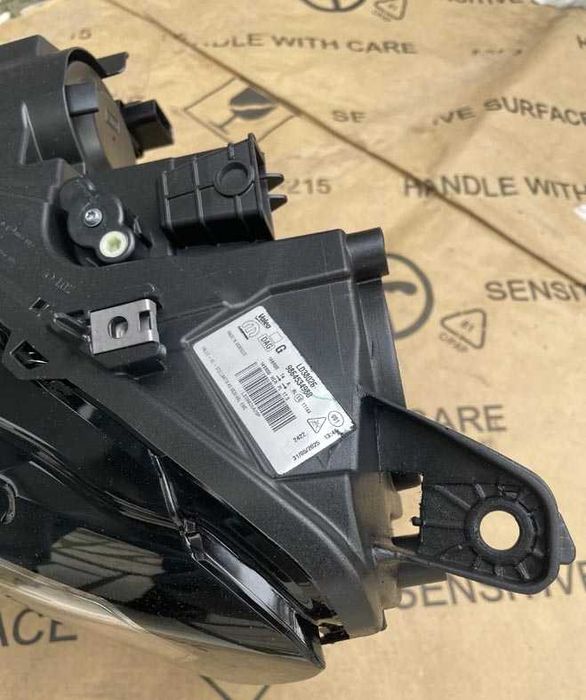 otica frontal ESQ partner III fase 2 / berlingo III fase 2 / doblo III