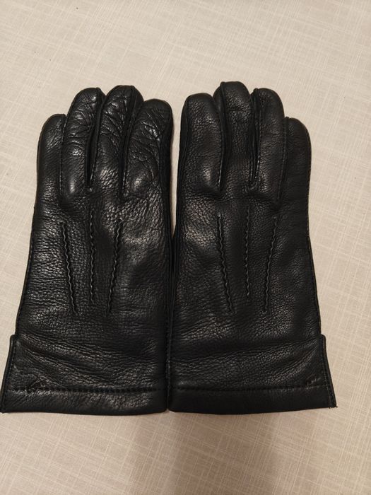 Мужские кожаные перчатки на шерстяной подкладке.