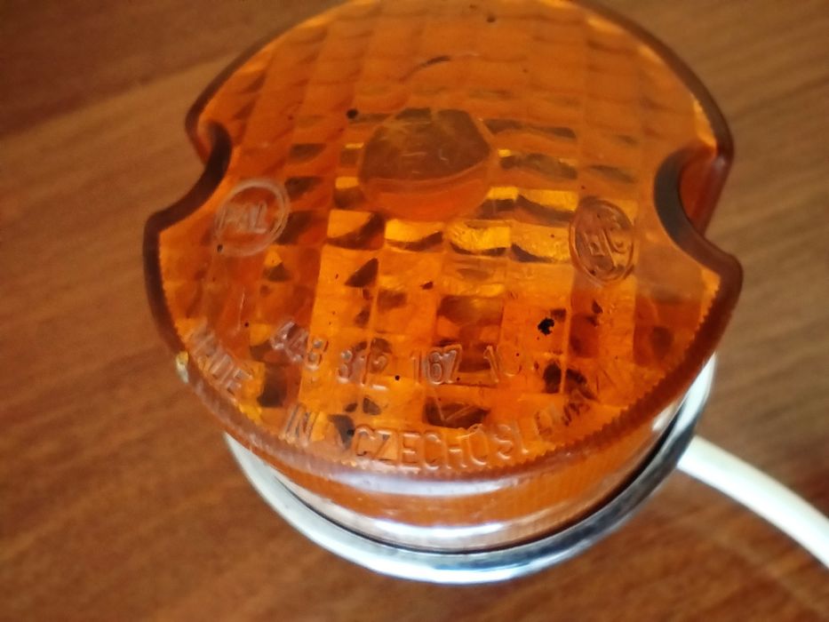 Поворот для Jawa, Стоп ліхтарі
