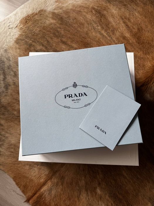 Брендові пакети і коробки