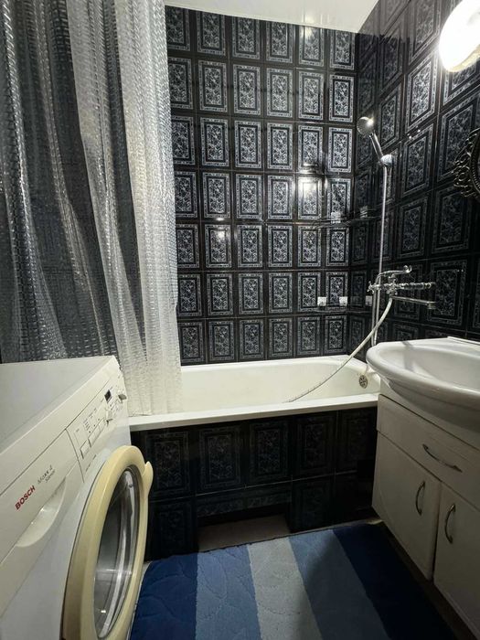 Продаж 3 кімнатної квартири в районі Північного