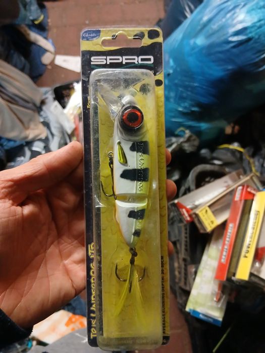 Nowy wobler spro 10cm 26g