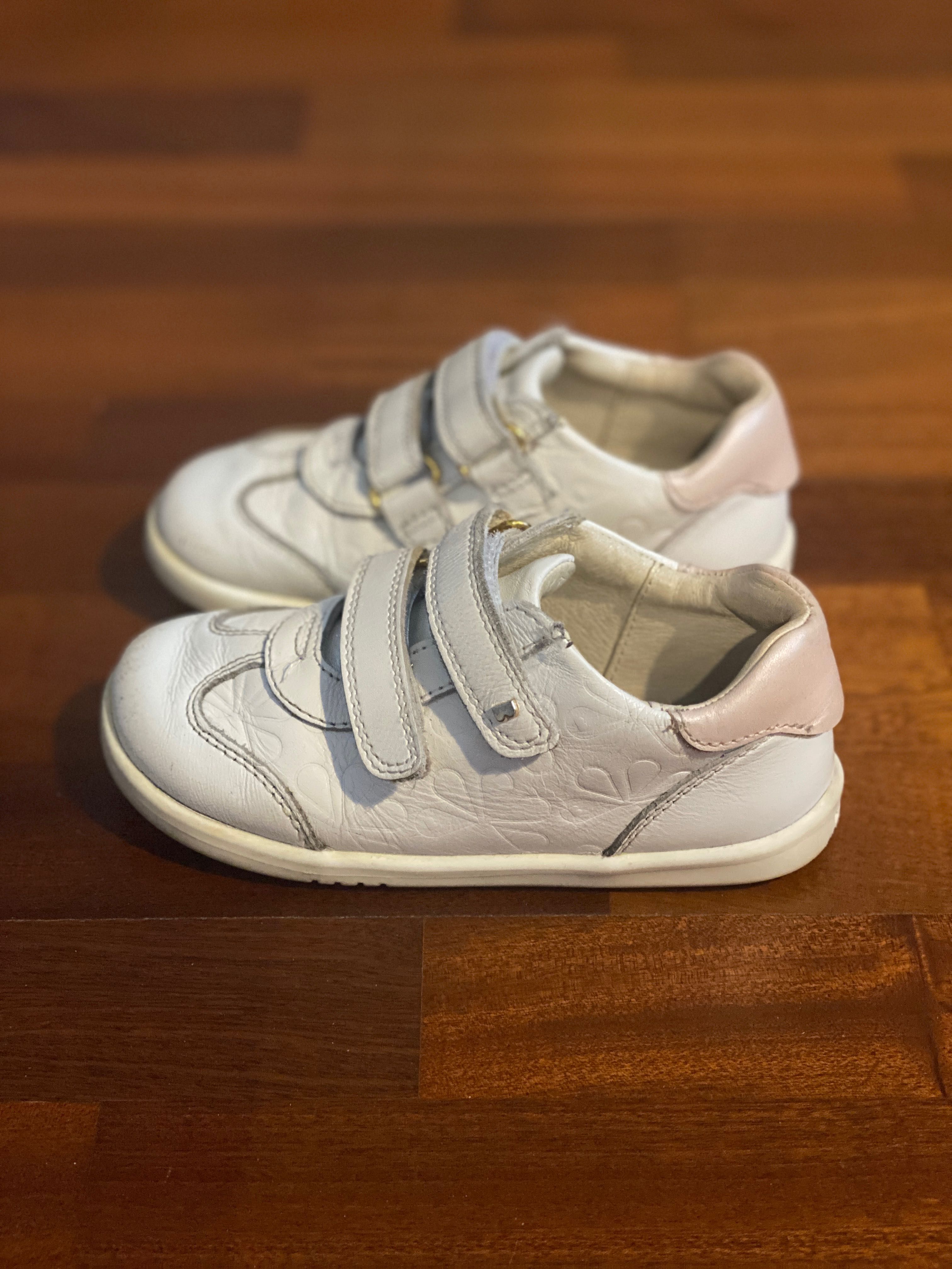 Buty Bobux rozmiar 25