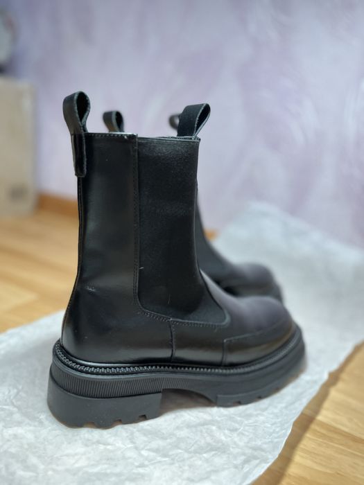 Зимові чоботи челсі