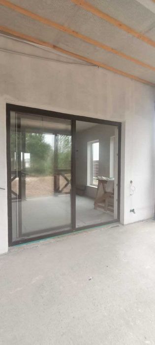 Будинок в кооп Славутич з виходом до води