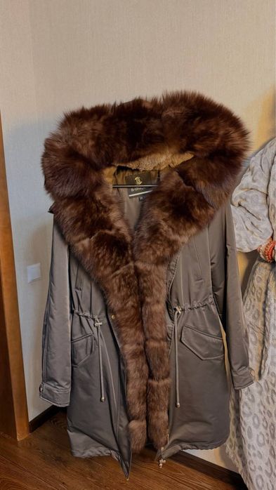 Парка з хутром песця