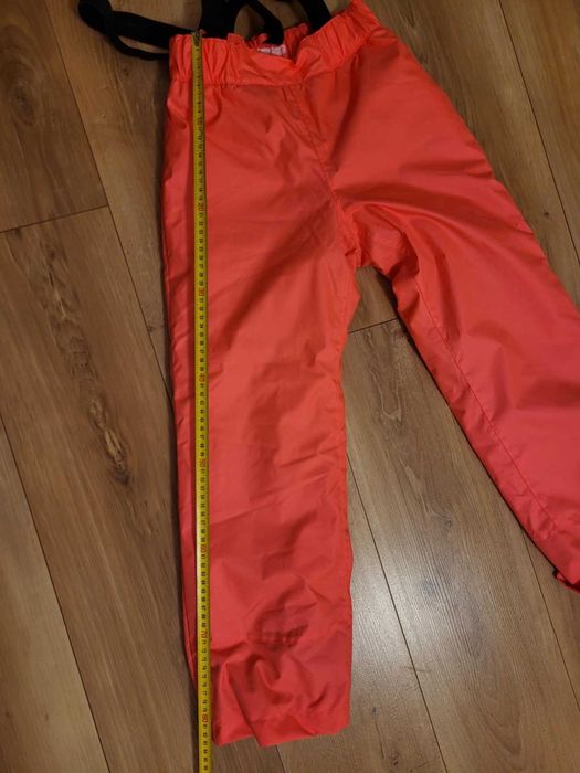 Spodnie narciarskie, śniegowce, dziecko 8 lat