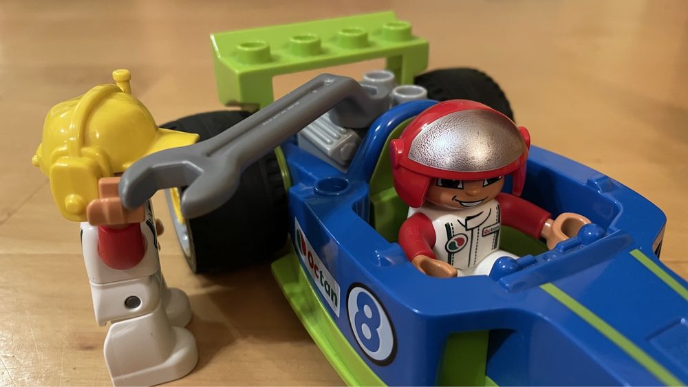 Lego Duplo 6143 Drużyna  wyścigowa formuła