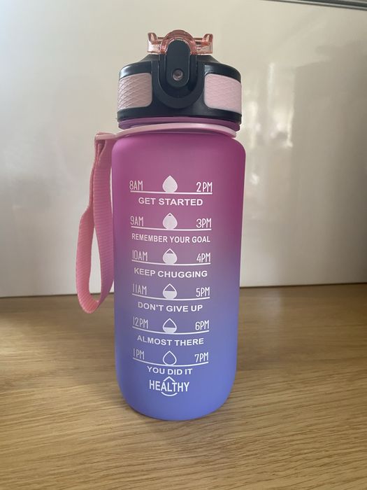 Bidon sportowy na wodę 600ml z miarką motywacyjn