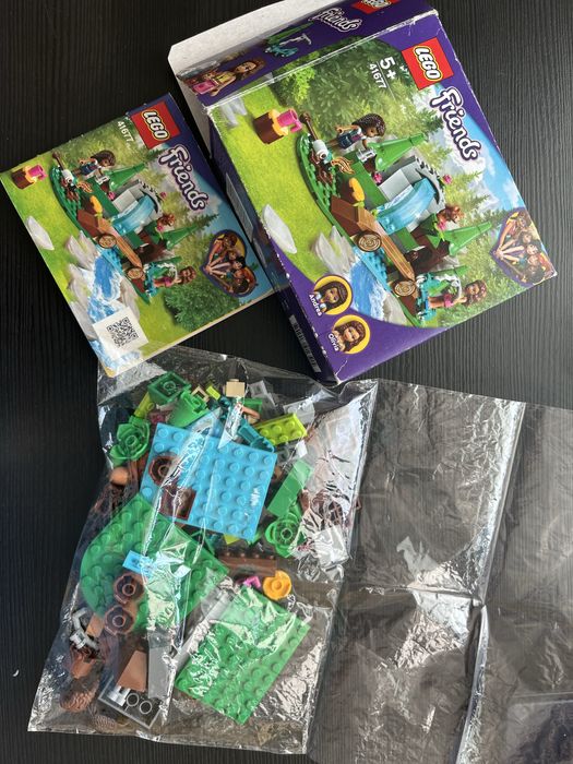 Лего лісовий водоспад