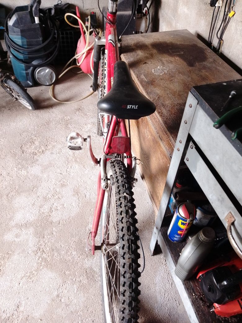 Bicicleta usada em bom estado