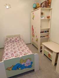 Набір меблів у дитячу кімнату