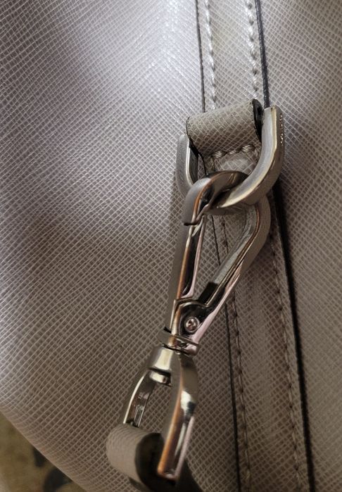 Кожаная сумка Michael Kors