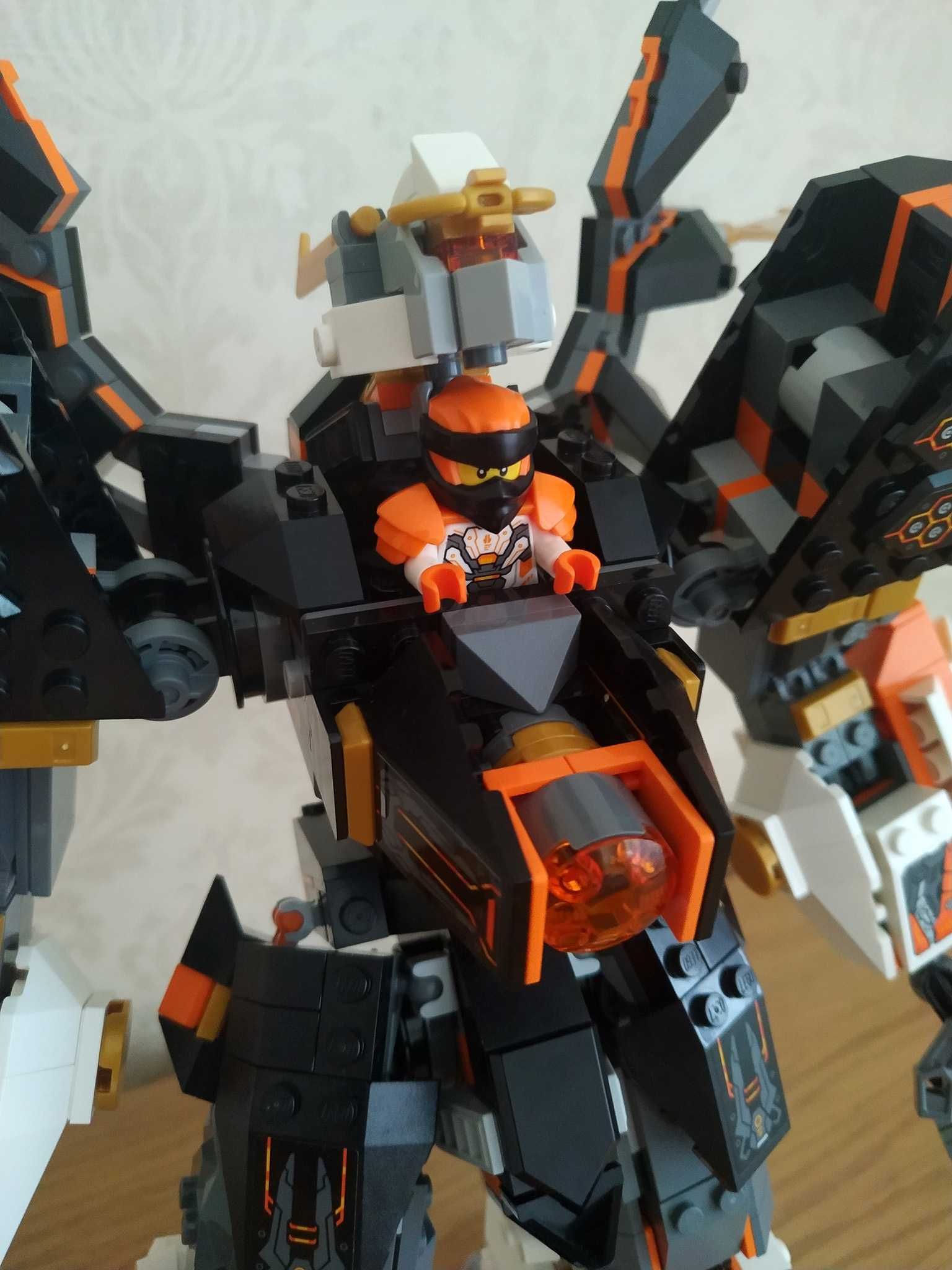 LEGO NINJAGO Cole's Titan Dragon Mech 71821