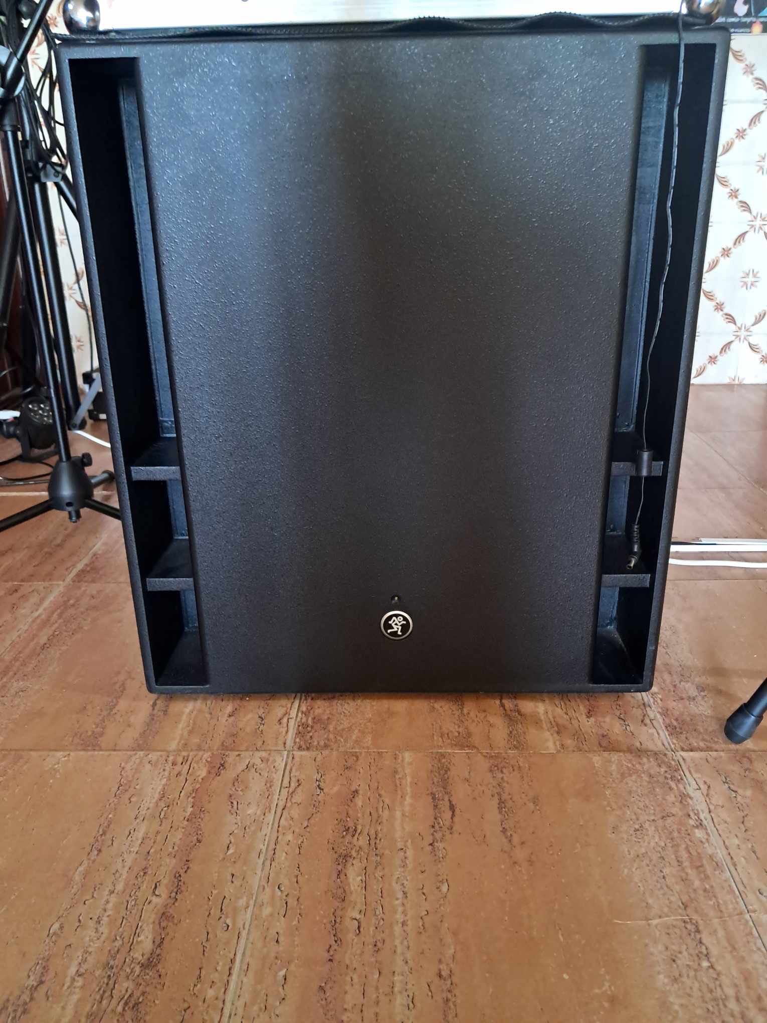 Subwoofer de 18’