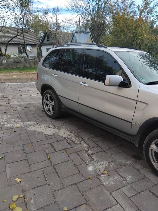 Продам BMW x5 e53