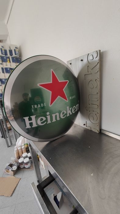 Reclame luminoso Heineken