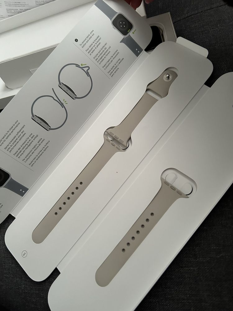 IWatch 8 series 41mm starlight aluminium case