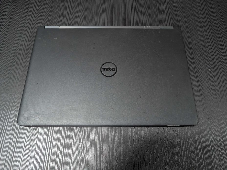 Portátil Dell E7450 14" | i5 | 16GB | 256GB | 1920x1080