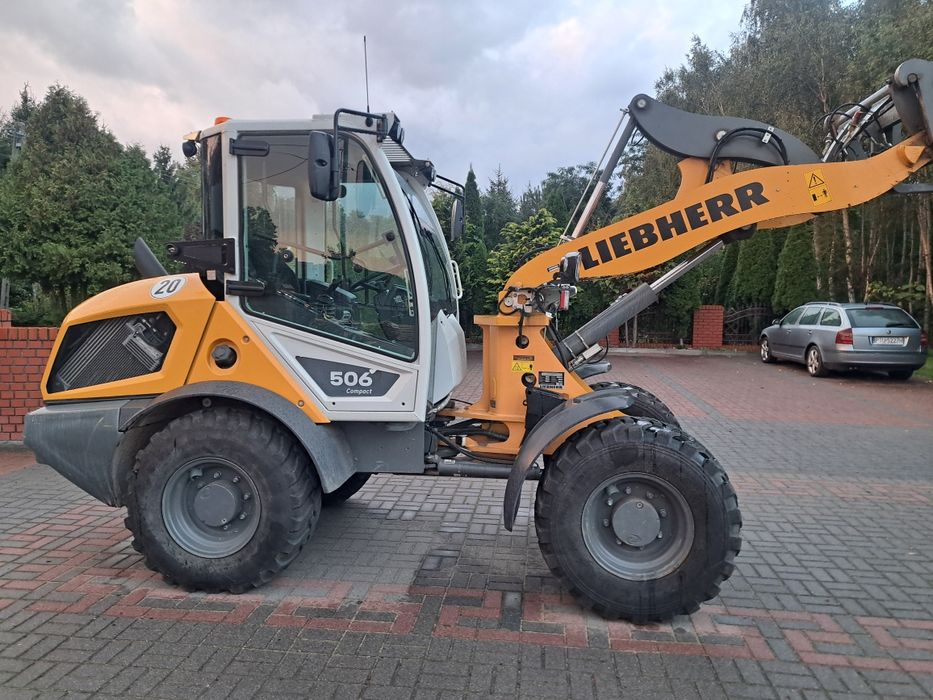 Sprzedam ładowarkę Liebherr 506 compact z 2023r.