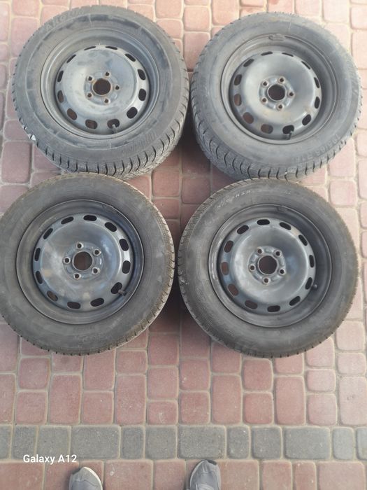 Koła zimowe 195/65 R15 ford c-max