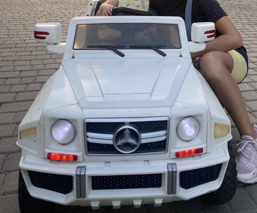 Электромобиль детский