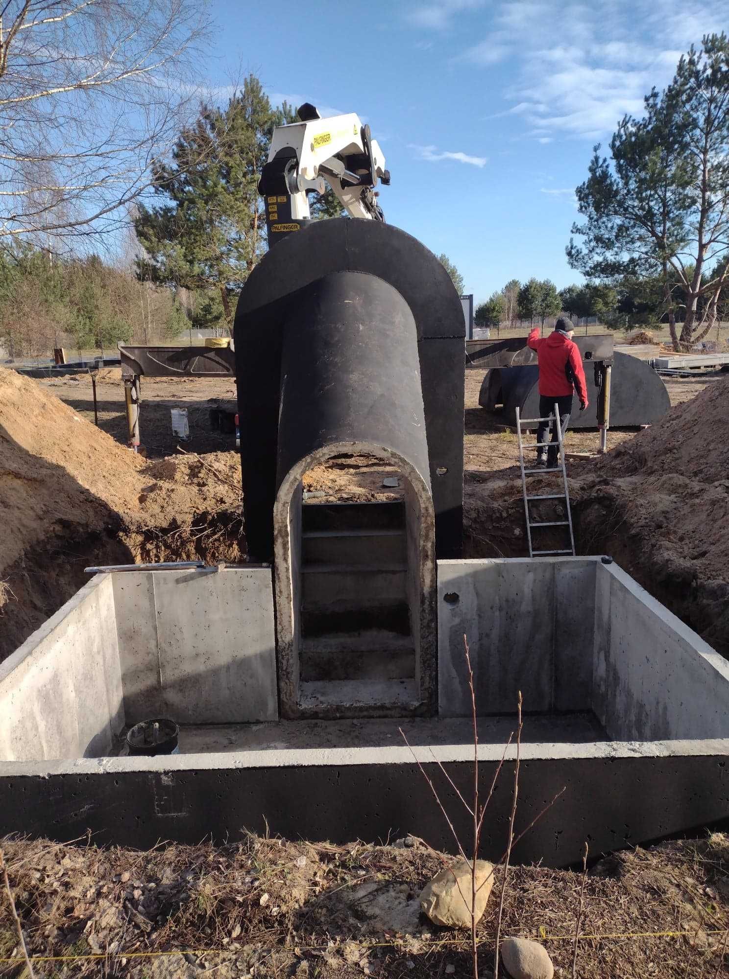 piwnica betonowa ziemianka 350lub300 schody tunel szambo betonowe