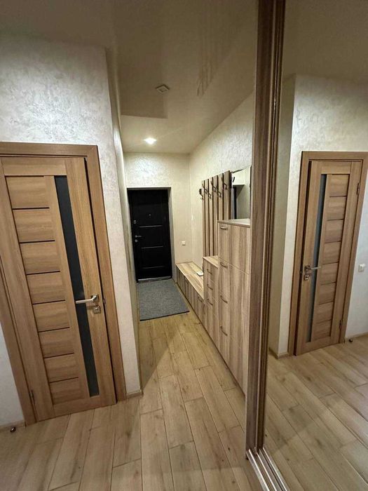 Здається 2 кімнатна квартира 62 м2