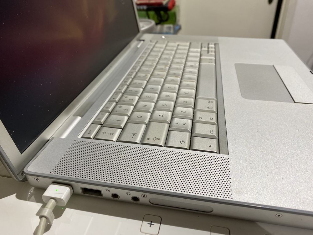 Macbook Pro A1211 modelo de 2006 em excelente estado