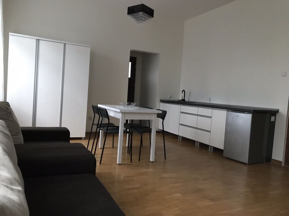 Apartament Nocleg pokoje Żary centrum 1-go Maja 1