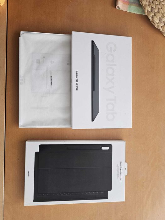 [Como Novo] Samsung Galaxy Tab S8 Ultra c/ capa teclado