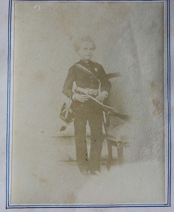 Infante D Afonso cc1863 uniforme e carabina Westley Richards