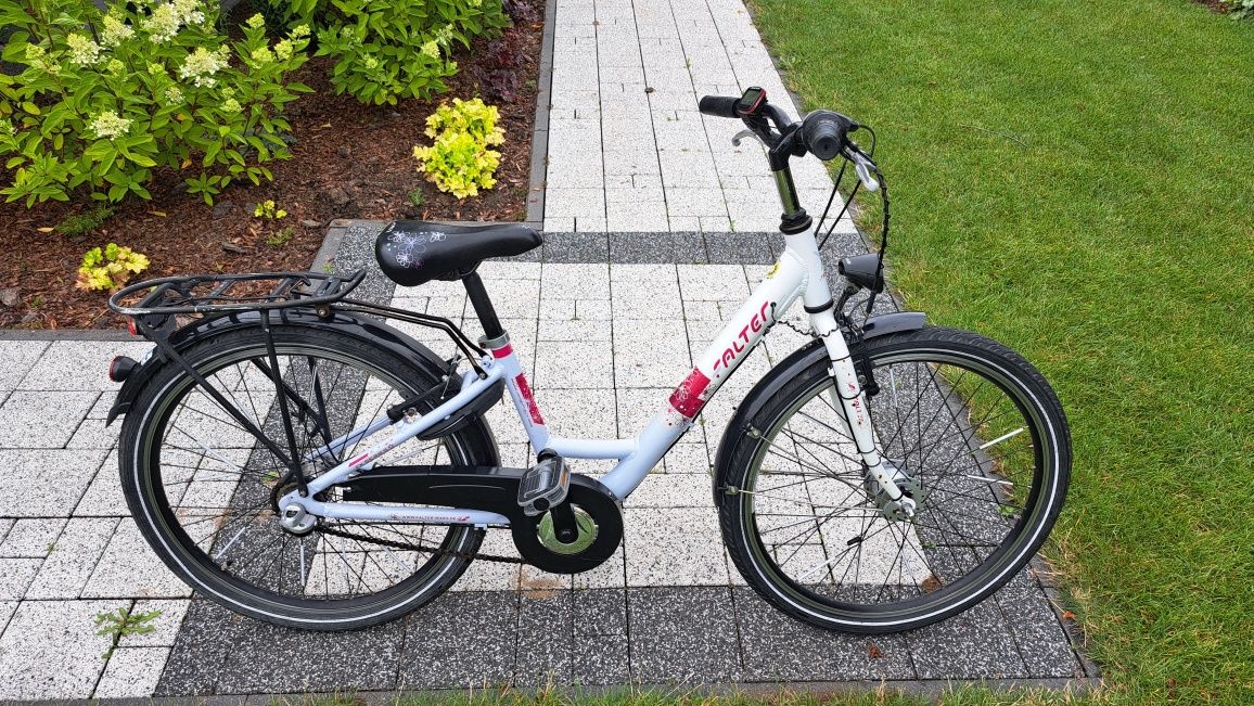 Rower Falter 24', 3 biegi nexus + dynamo w piaście