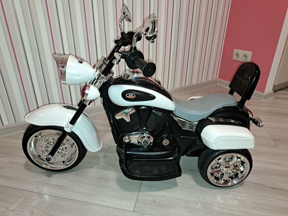 Продам дитячий електро мотоцикл.